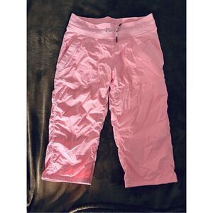 Lululemon Studio Crop Bleached Coral Pink Casual Athlesiure Pants Women’s Size 8